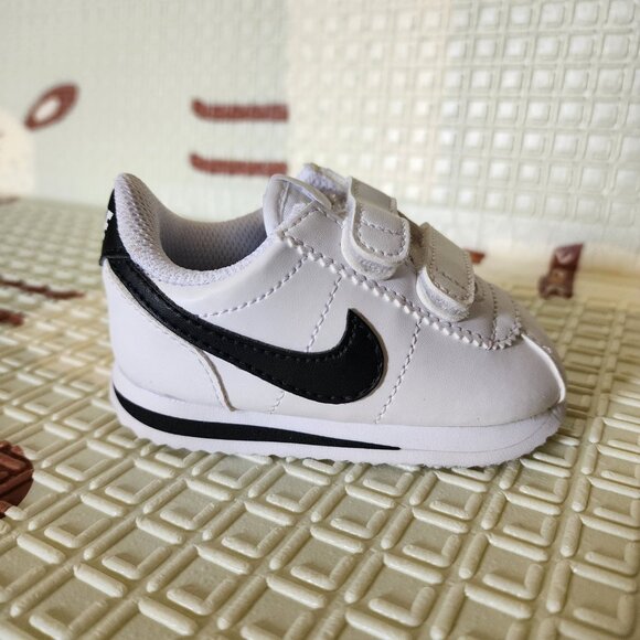 Nike Cortez Baby Sneakers - Size 4C - Picture 2 of 7